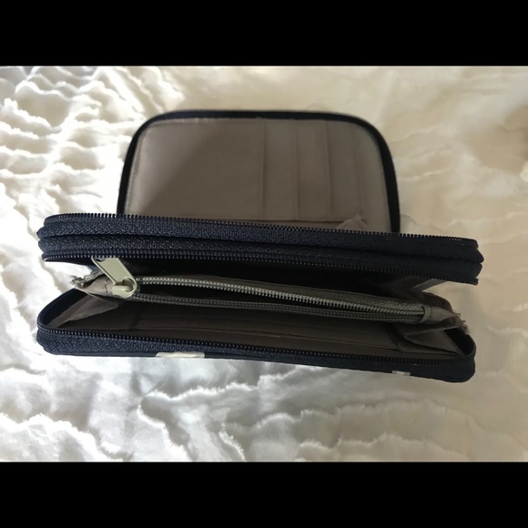 Wallet - Picture 6 of 6
